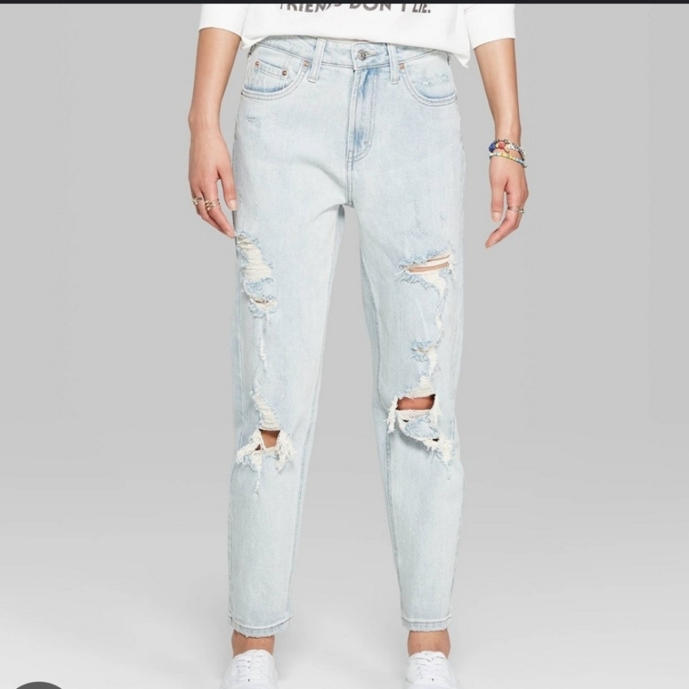 Wild Fable High Rise Mom Jean Ripped Destroyed Light Blue Denim 90s